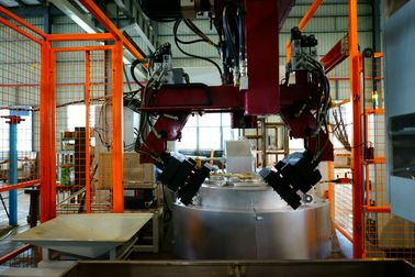 Máy điều khiển CNC áp suất thấp Máy đúc khuôn 5000 * 4600 * 3400