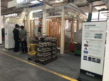Máy mài Robot tự động đánh bóng để xử lý nước tắm Ba Lan