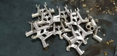Máy đúc khuôn điều khiển Siemens có thể lập trình để sản xuất vòi